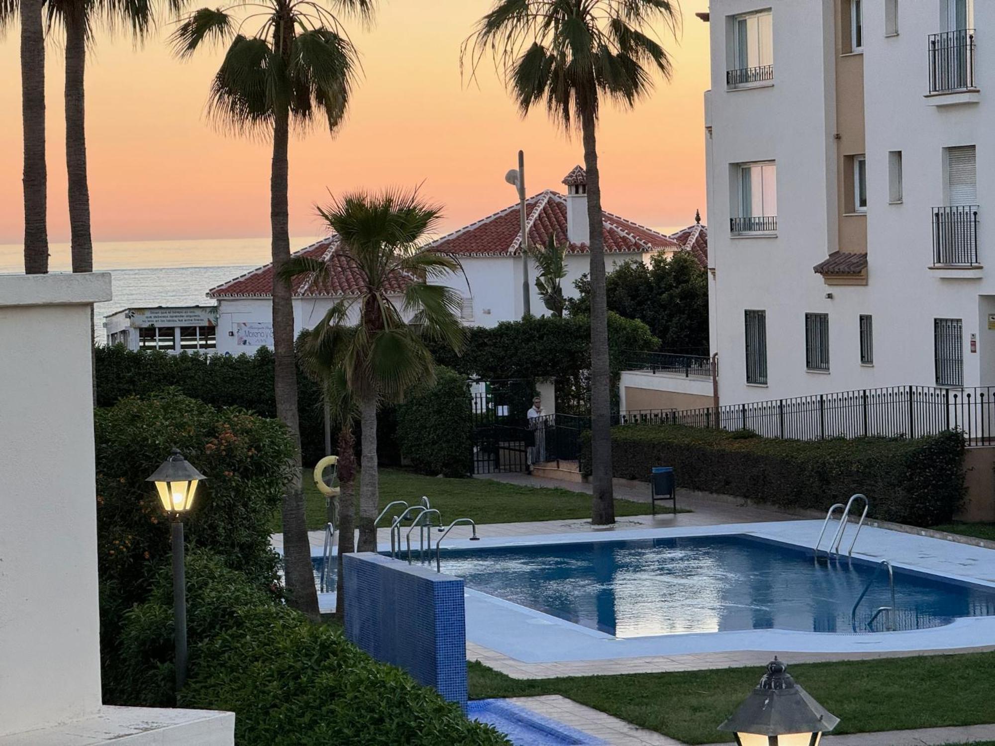 Strandnaera Boende I Torrox Costa Exterior photo